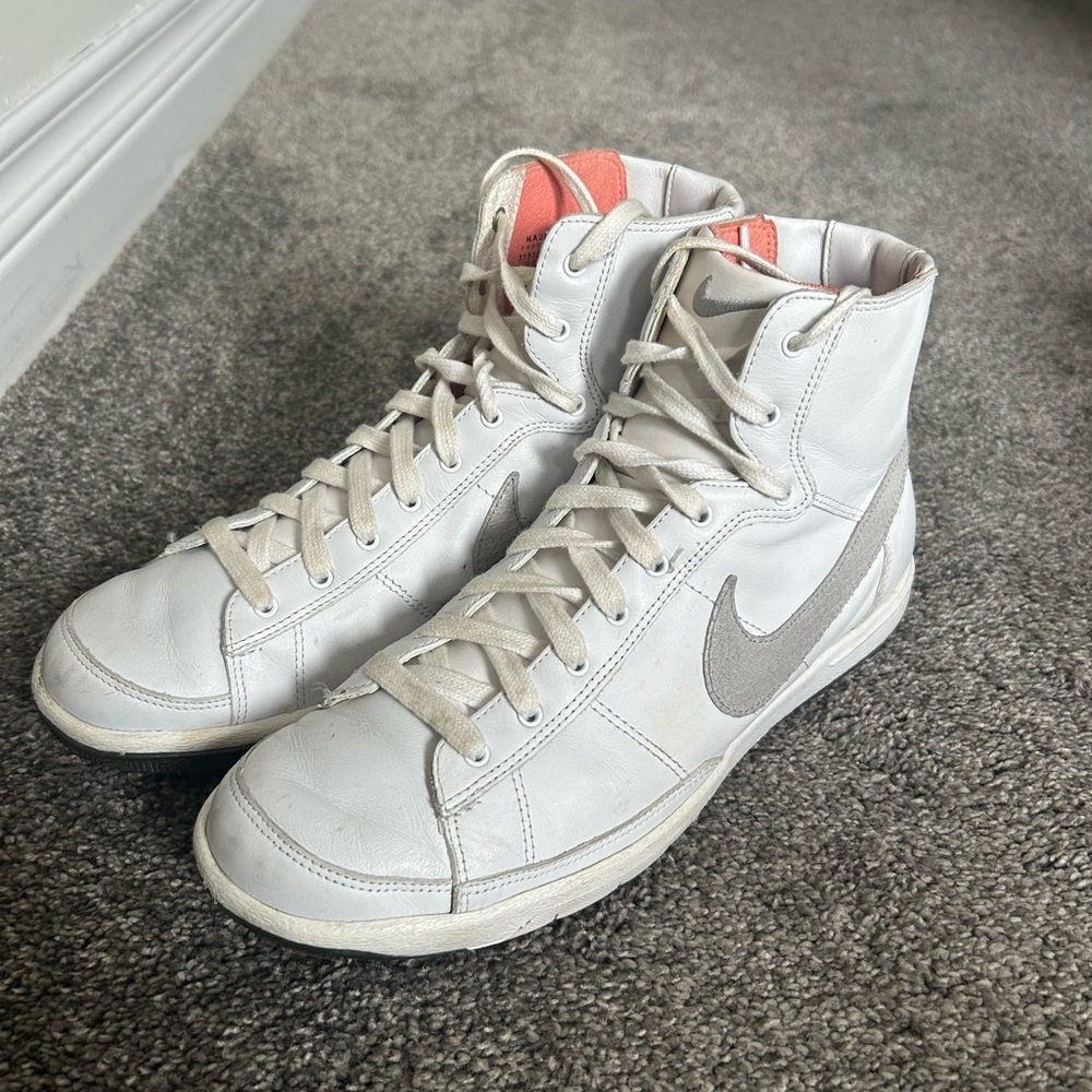 Nike Blazers Women’s 8.5